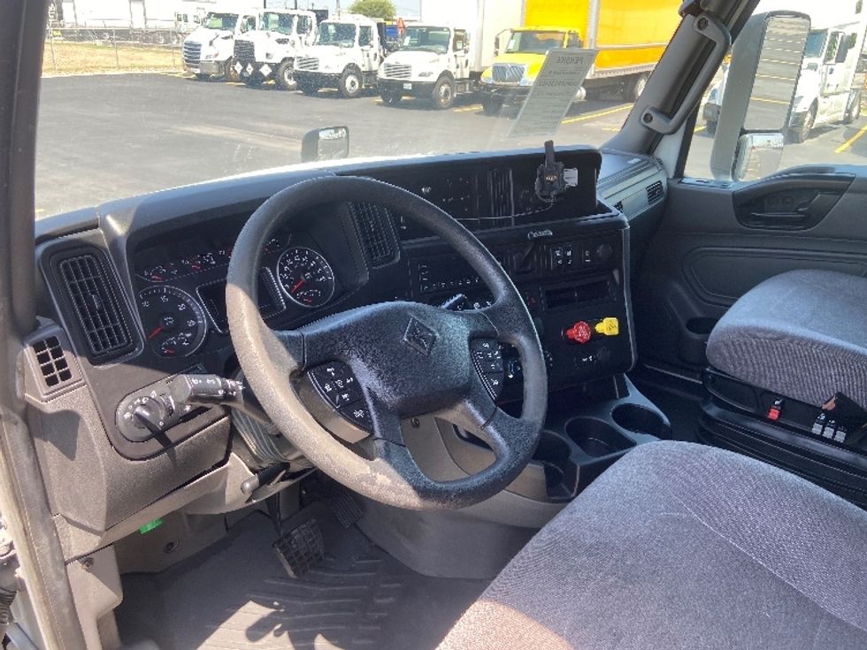 Sleeper Tractor-Heavy Duty Tractors-International-2024-LT625-San Antonio-TX-613,585\n\t\tmiles-$ 65,750 - Image 10