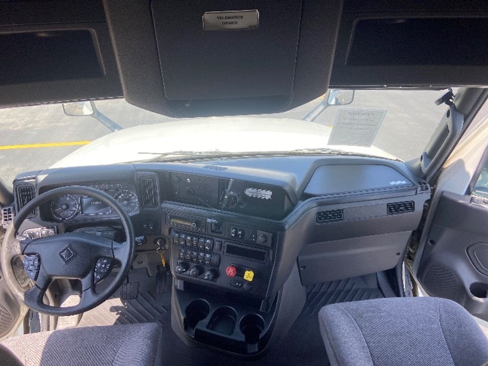 Sleeper Tractor-Heavy Duty Tractors-International-2024-LT625-San Antonio-TX-613,585\n\t\tmiles-$ 65,750 - Image 12