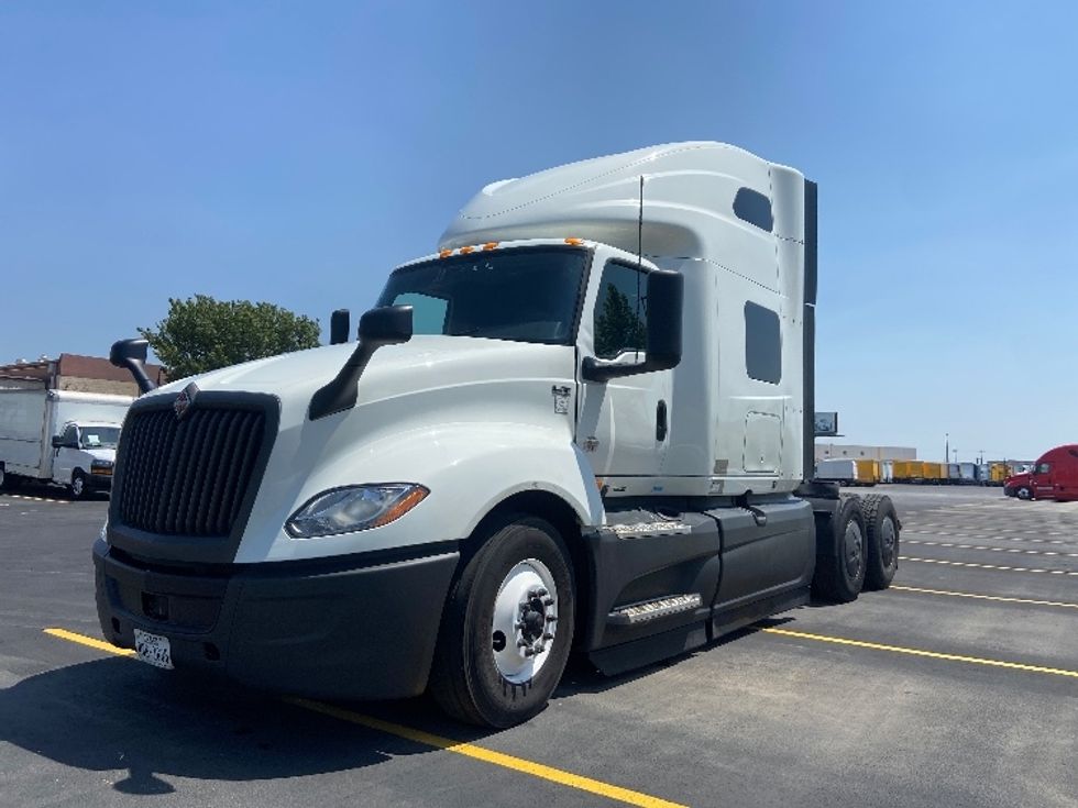 Sleeper Tractor-Heavy Duty Tractors-International-2024-LT625-San Antonio-TX-613,585\n\t\tmiles-$ 65,750 - Image 3