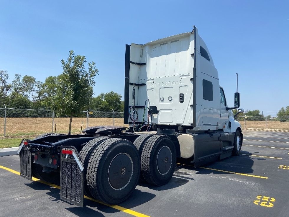 Sleeper Tractor-Heavy Duty Tractors-International-2024-LT625-San Antonio-TX-613,585\n\t\tmiles-$ 65,750 - Image 7