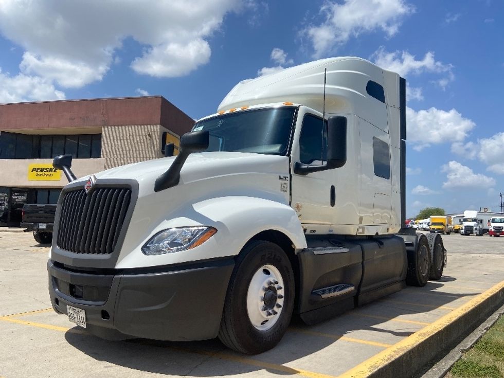 Sleeper Tractor-Heavy Duty Tractors-International-2024-LT625-San Antonio-TX-678,701\n\t\tmiles-$ 58,500 - Image 3