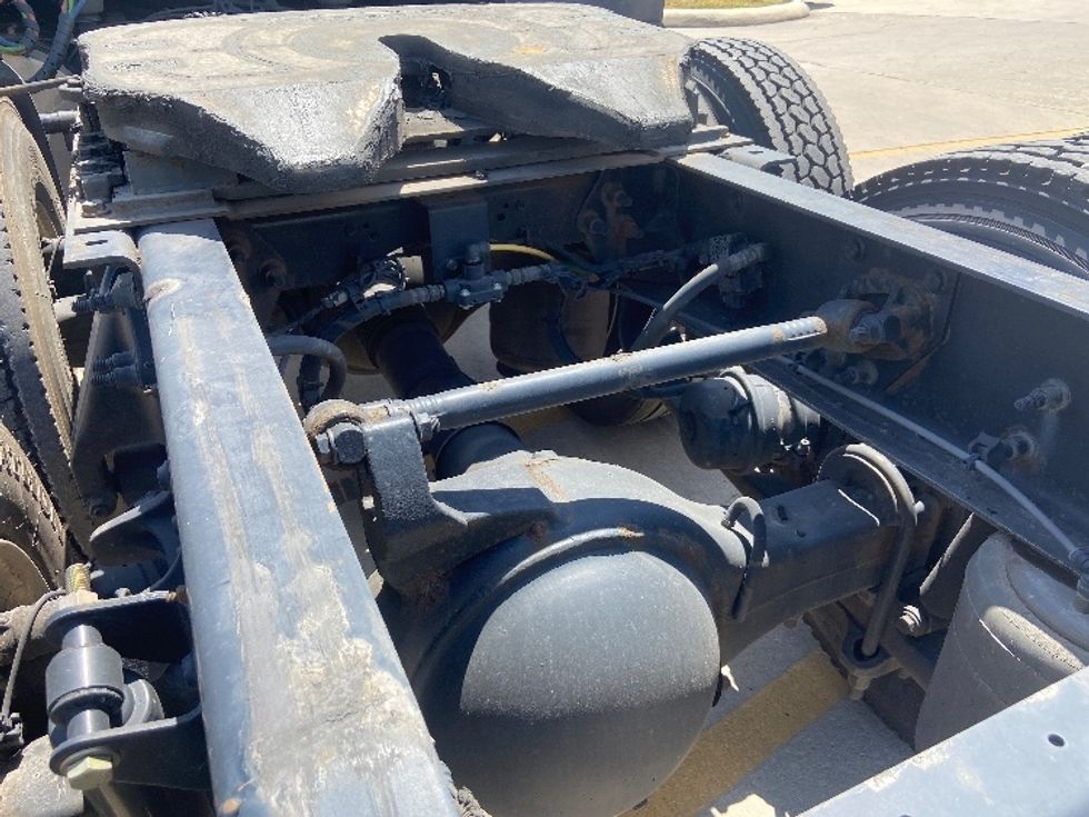 Sleeper Tractor-Heavy Duty Tractors-International-2024-LT625-San Antonio-TX-678,701\n\t\tmiles-$ 58,500 - Image 6