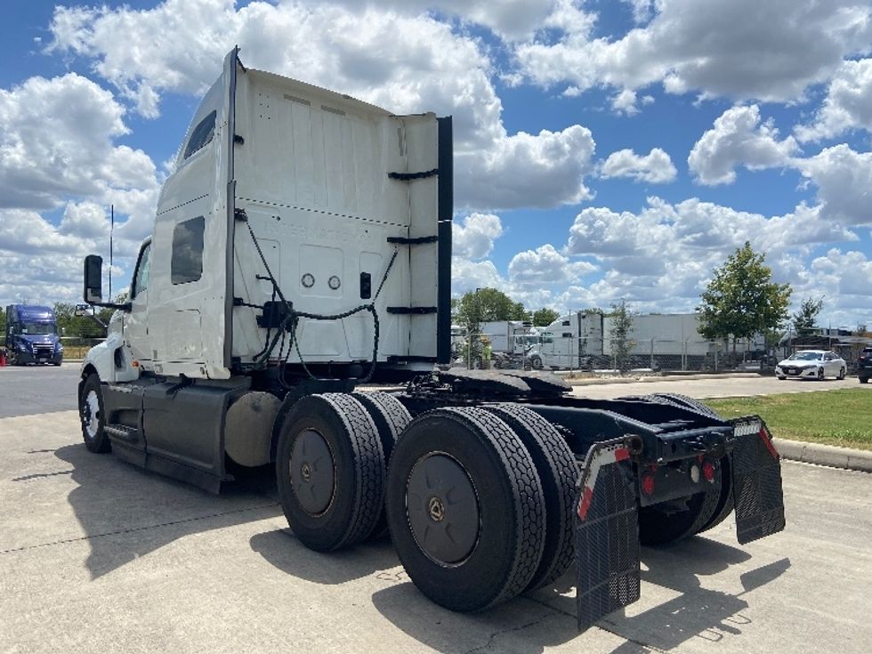 Sleeper Tractor-Heavy Duty Tractors-International-2024-LT625-San Antonio-TX-728,244\n\t\tmiles-$ 53,000 - Image 5
