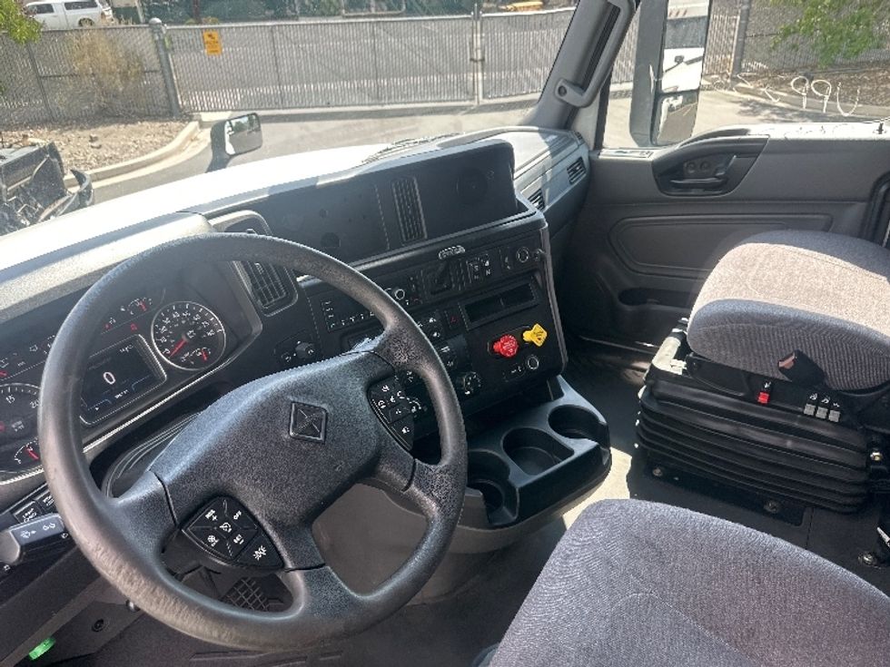 Sleeper Tractor-Heavy Duty Tractors-International-2024-LT625-Sparks-NV-599,511\n\t\tmiles-$ 67,250 - Image 10