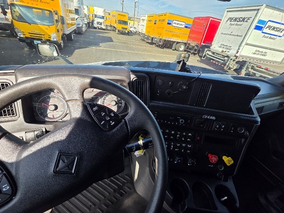Sleeper Tractor-Heavy Duty Tractors-International-2024-LT625-Spokane Valley-WA-612,772\n\t\tmiles-$ 17,000 - Image 11