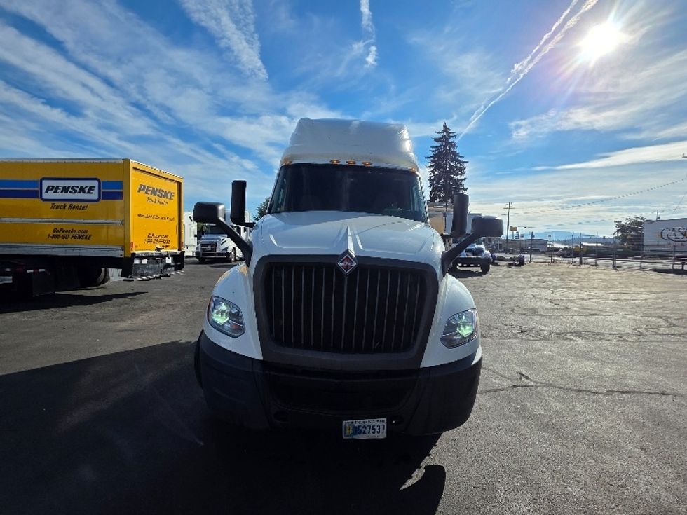 Sleeper Tractor-Heavy Duty Tractors-International-2024-LT625-Spokane Valley-WA-612,772\n\t\tmiles-$ 17,000 - Image 2