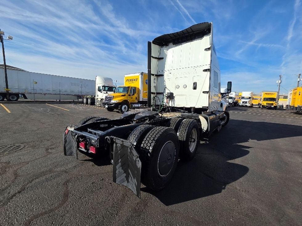 Sleeper Tractor-Heavy Duty Tractors-International-2024-LT625-Spokane Valley-WA-612,772\n\t\tmiles-$ 17,000 - Image 7