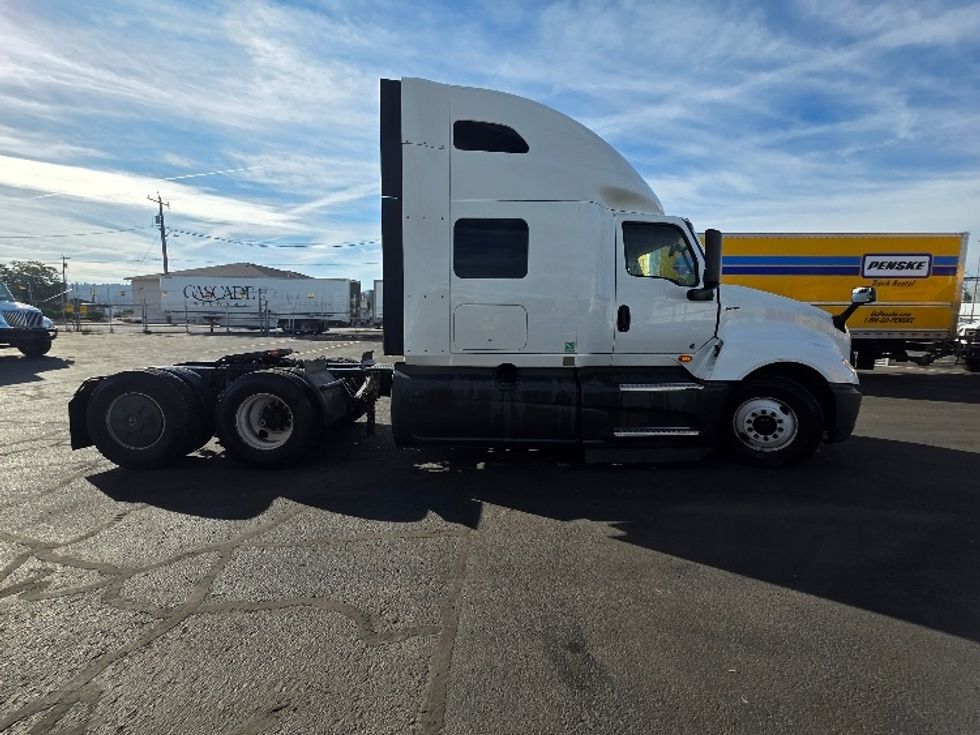 Sleeper Tractor-Heavy Duty Tractors-International-2024-LT625-Spokane Valley-WA-612,772\n\t\tmiles-$ 17,000 - Image 8