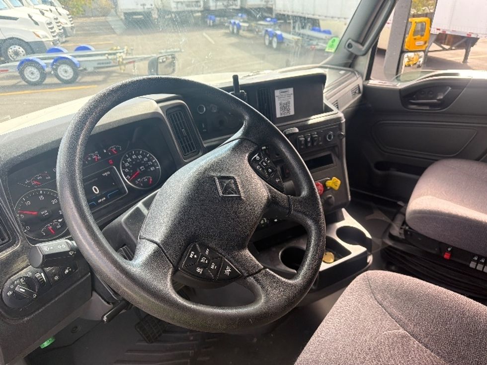 Sleeper Tractor-Heavy Duty Tractors-International-2024-LT625-West Sacramento-CA-609,636\n\t\tmiles-$ 69,250 - Image 10