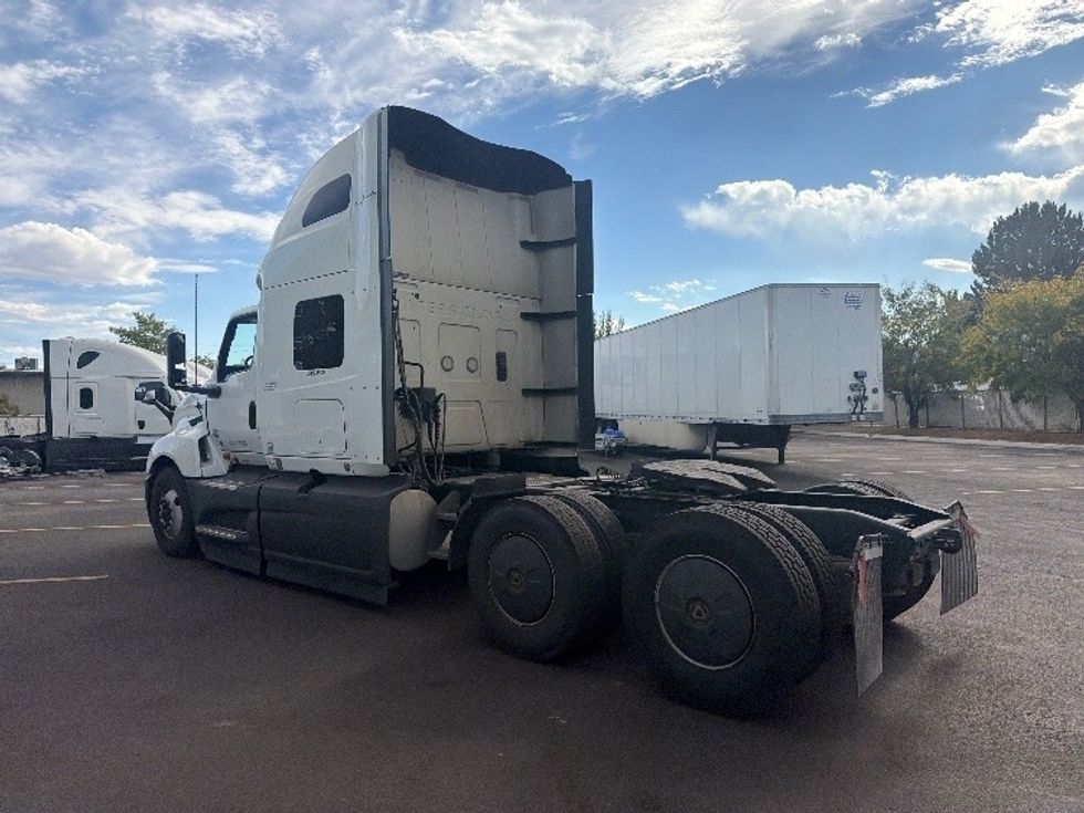 Sleeper Tractor-Heavy Duty Tractors-International-2024-LT625-West Sacramento-CA-609,636\n\t\tmiles-$ 69,250 - Image 5