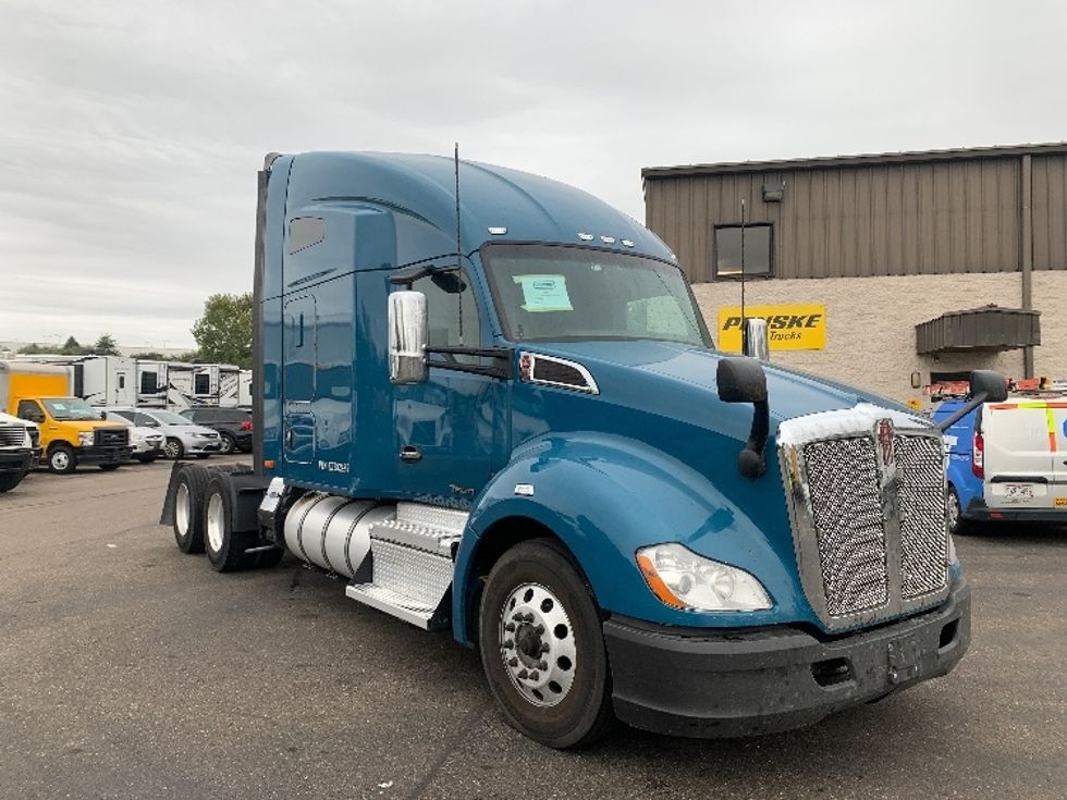 Sleeper Tractor-Heavy Duty Tractors-Kenworth-2019-T680-Akron-OH-453,228\n\t\tmiles-$ 47,500 - Image 1