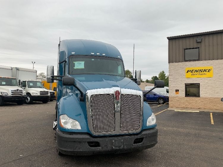2019 Kenworth T680 photo 2