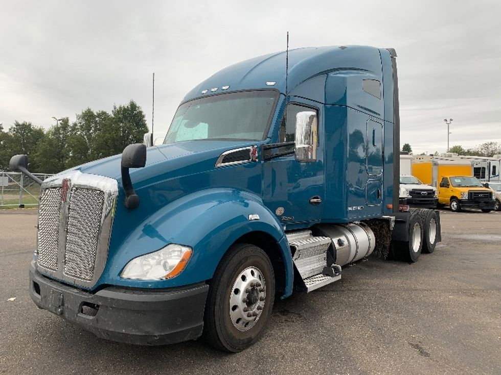 2019 Kenworth T680 photo 3