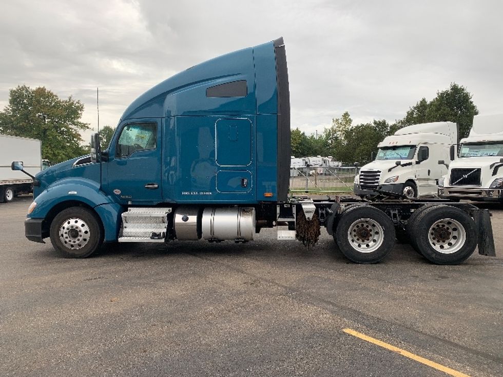 2019 Kenworth T680 photo 4
