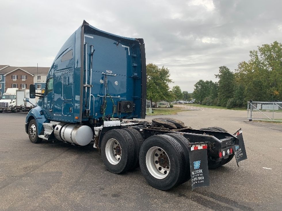Sleeper Tractor-Heavy Duty Tractors-Kenworth-2019-T680-Akron-OH-453,228\n\t\tmiles-$ 47,500 - Image 5