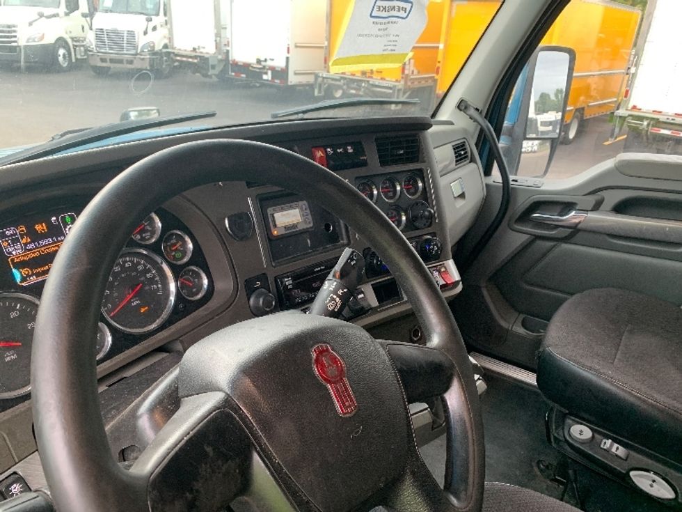 Sleeper Tractor-Heavy Duty Tractors-Kenworth-2019-T680-Akron-OH-461,582\n\t\tmiles-$ 45,500 - Image 10
