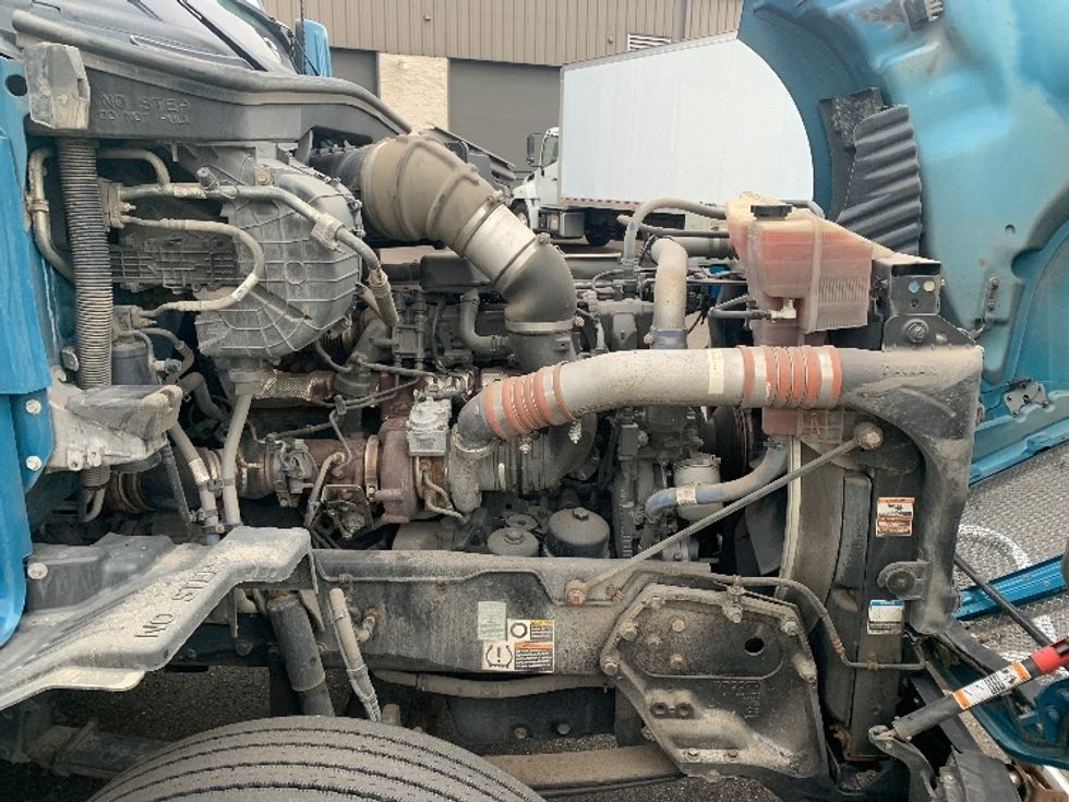 Sleeper Tractor-Heavy Duty Tractors-Kenworth-2019-T680-Akron-OH-461,582\n\t\tmiles-$ 45,500 - Image 20