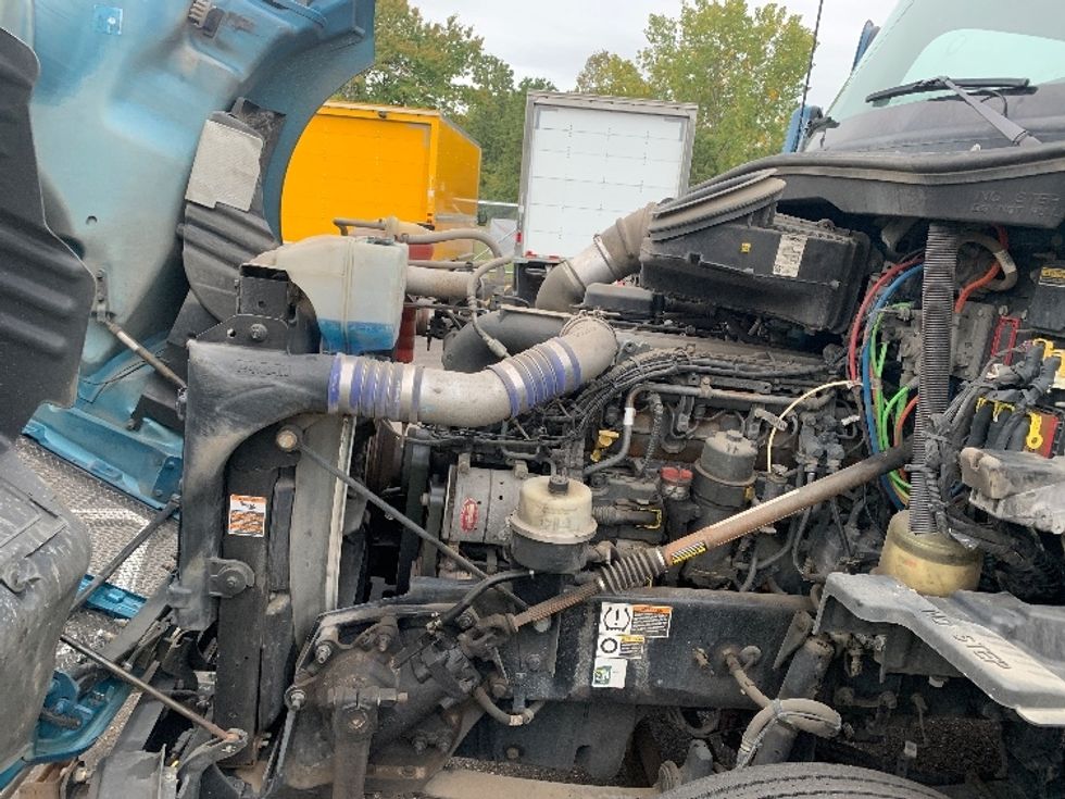Sleeper Tractor-Heavy Duty Tractors-Kenworth-2019-T680-Akron-OH-461,582\n\t\tmiles-$ 45,500 - Image 21