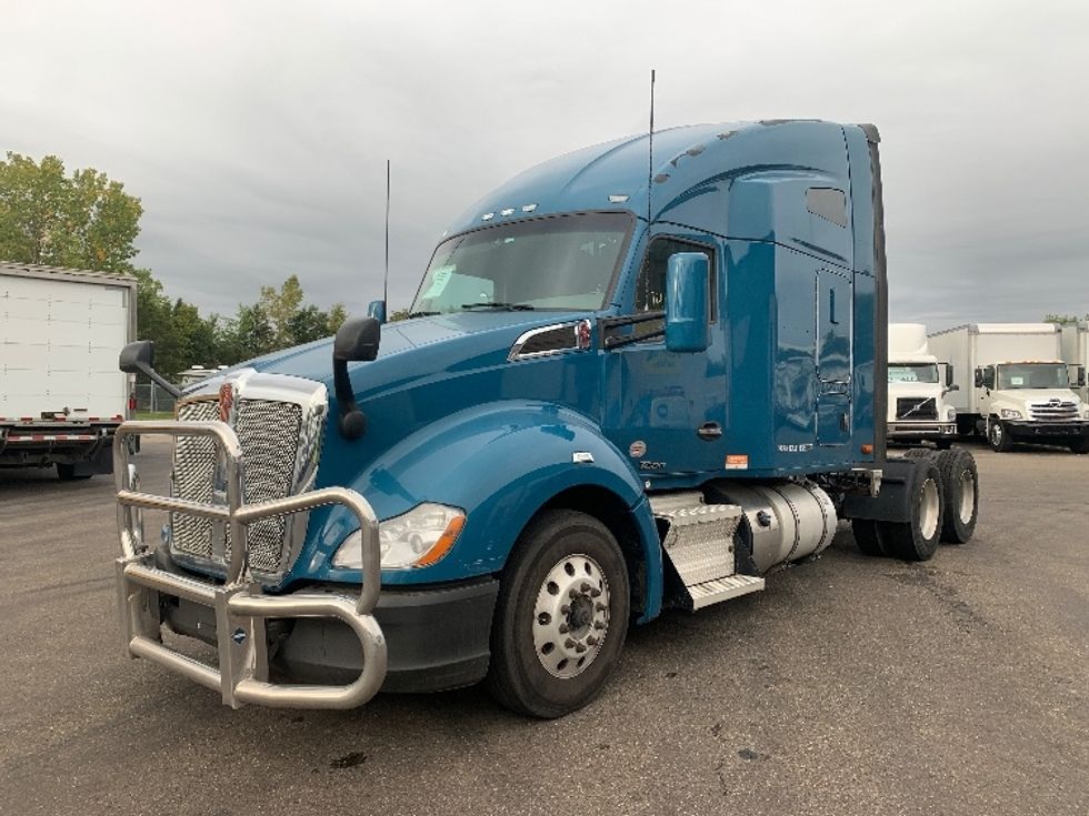 Sleeper Tractor-Heavy Duty Tractors-Kenworth-2019-T680-Akron-OH-461,582\n\t\tmiles-$ 45,500 - Image 3