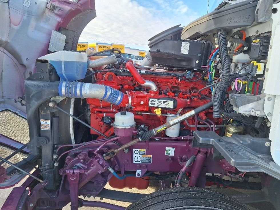 Sleeper Tractor-Heavy Duty Tractors-Kenworth-2020-T680-Londonderry-NH-177,704\n\t\tmiles-$ 75,000 - Image 21