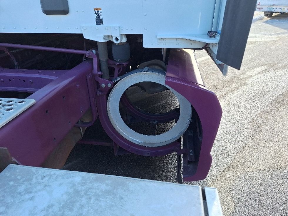 Sleeper Tractor-Heavy Duty Tractors-Kenworth-2020-T680-Londonderry-NH-177,704\n\t\tmiles-$ 75,000 - Image 22