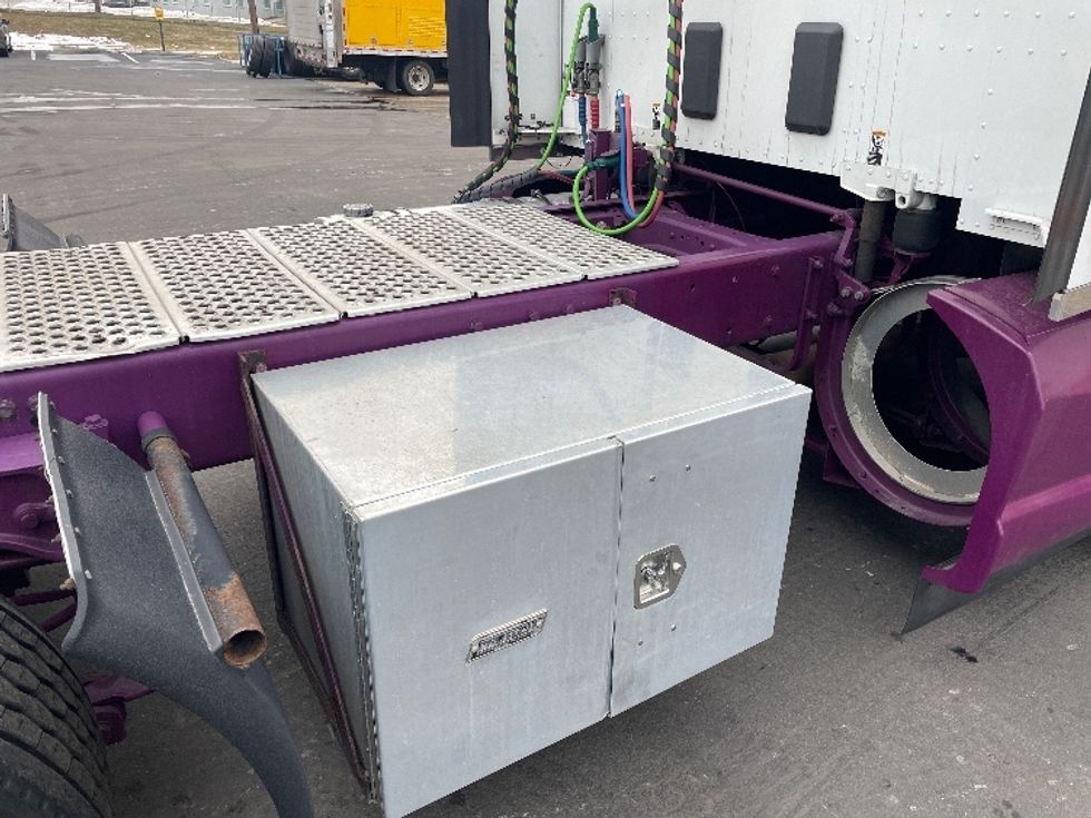 Sleeper Tractor-Heavy Duty Tractors-Kenworth-2020-T680-Pennsauken-NJ-201,527\n\t\tmiles-$ 71,750 - Image 23