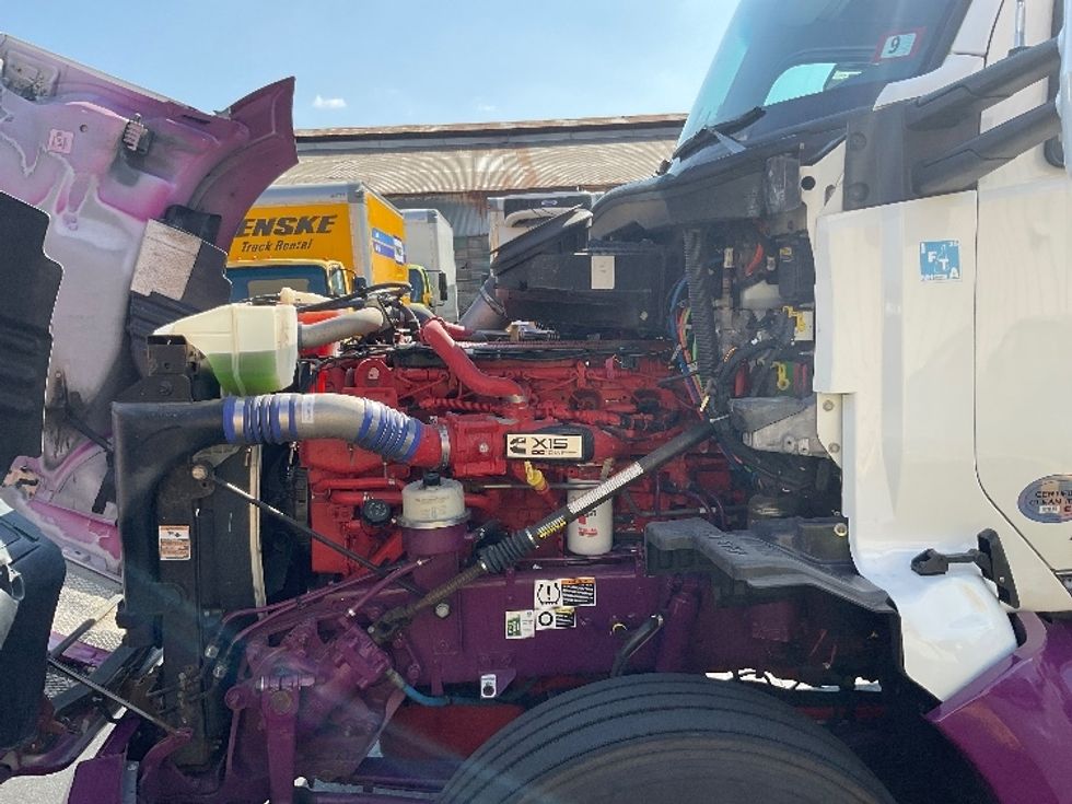 Sleeper Tractor-Heavy Duty Tractors-Kenworth-2020-T680-Torrance-CA-196,269\n\t\tmiles-$ 83,500 - Image 21