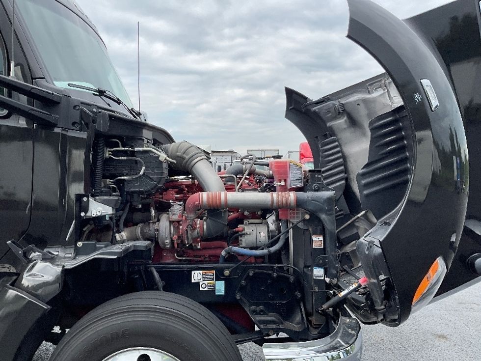 Sleeper Tractor-Heavy Duty Tractors-Kenworth-2021-T680-Akron-OH-283,138\n\t\tmiles-$ 88,750 - Image 19