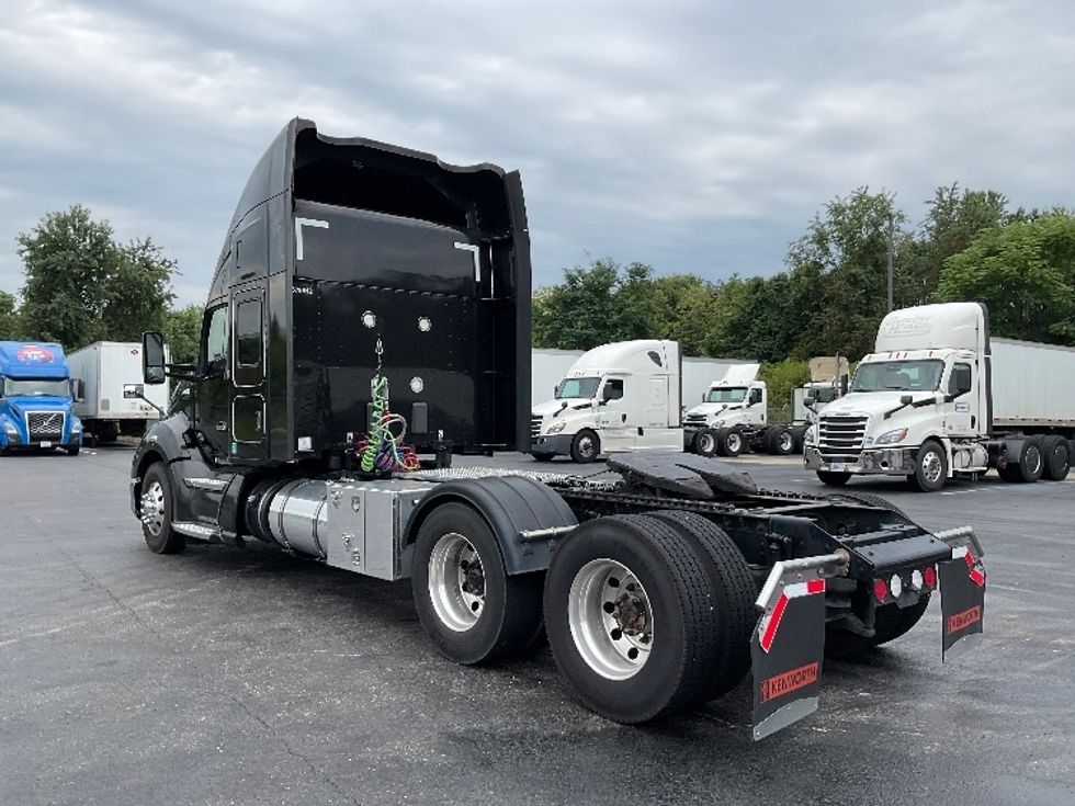 Sleeper Tractor-Heavy Duty Tractors-Kenworth-2021-T680-Akron-OH-283,138\n\t\tmiles-$ 88,750 - Image 5