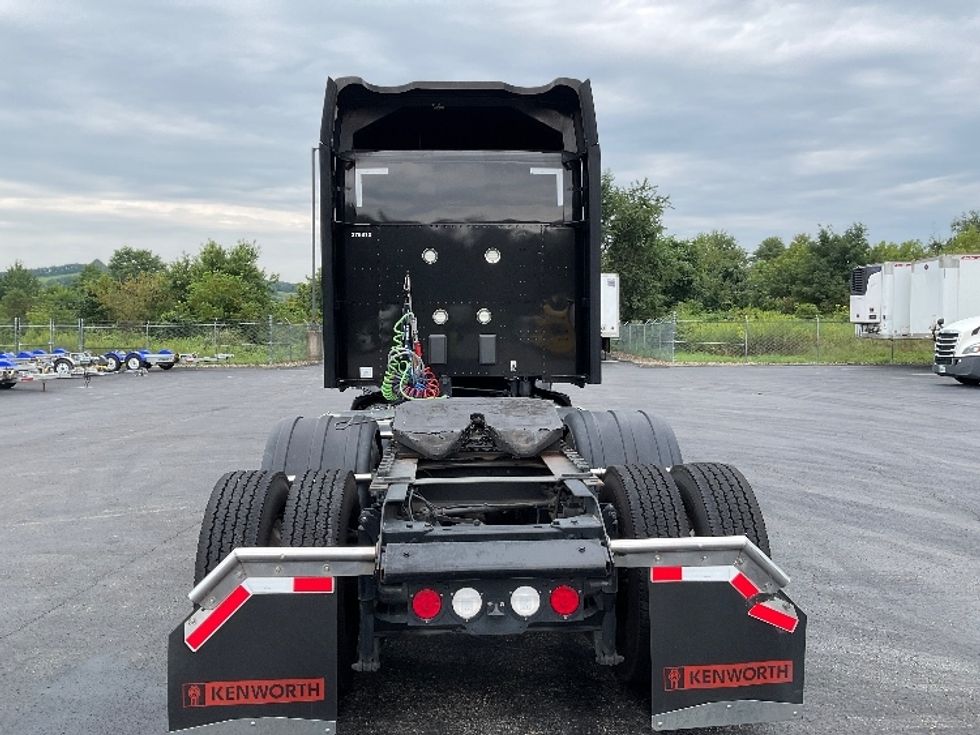Sleeper Tractor-Heavy Duty Tractors-Kenworth-2021-T680-Akron-OH-283,138\n\t\tmiles-$ 88,750 - Image 6