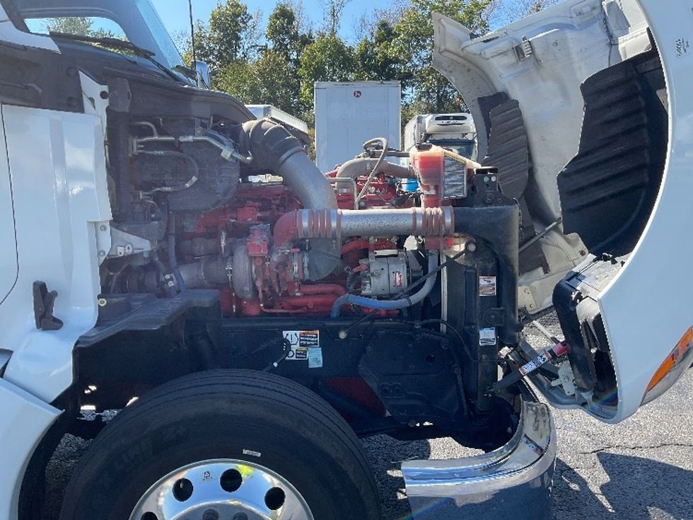 Sleeper Tractor-Heavy Duty Tractors-Kenworth-2021-T680-Mount Pleasant-PA-203,151\n\t\tmiles-$ 90,250 - Image 20