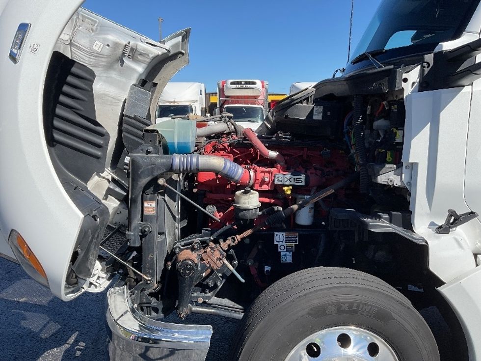 Sleeper Tractor-Heavy Duty Tractors-Kenworth-2021-T680-Mount Pleasant-PA-287,155\n\t\tmiles-$ 85,000 - Image 21