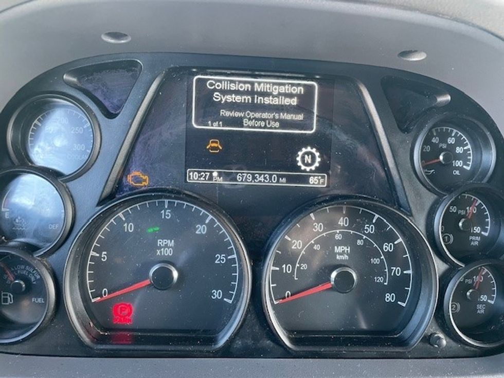 Sleeper Tractor-Heavy Duty Tractors-Peterbilt-2016-579-Dallas-TX-679,340\n\t\tmiles-$ 35,250 - Image 22