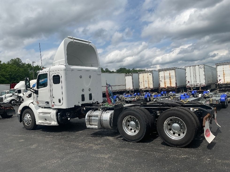 Sleeper Tractor-Heavy Duty Tractors-Peterbilt-2019-579-Akron-OH-160,000\n\t\tmiles-$ 69,750 - Image 5