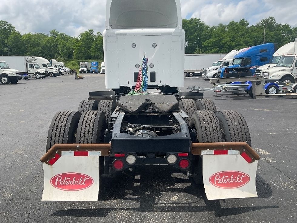 Sleeper Tractor-Heavy Duty Tractors-Peterbilt-2019-579-Akron-OH-160,000\n\t\tmiles-$ 69,750 - Image 6