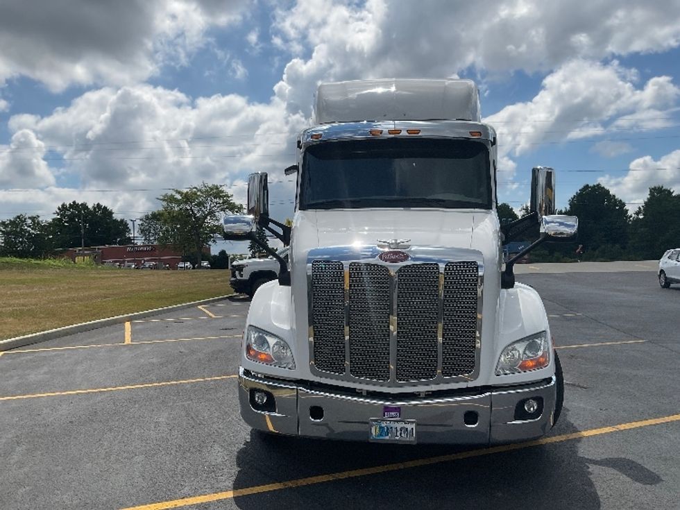 Sleeper Tractor-Heavy Duty Tractors-Peterbilt-2019-579-Akron-OH-232,300\n\t\tmiles-$ 65,750 - Image 2