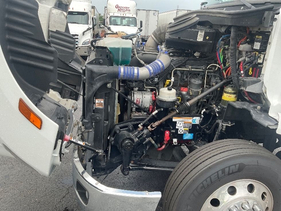 Sleeper Tractor-Heavy Duty Tractors-Peterbilt-2019-579-Mount Pleasant-PA-155,110\n\t\tmiles-$ 63,500 - Image 20