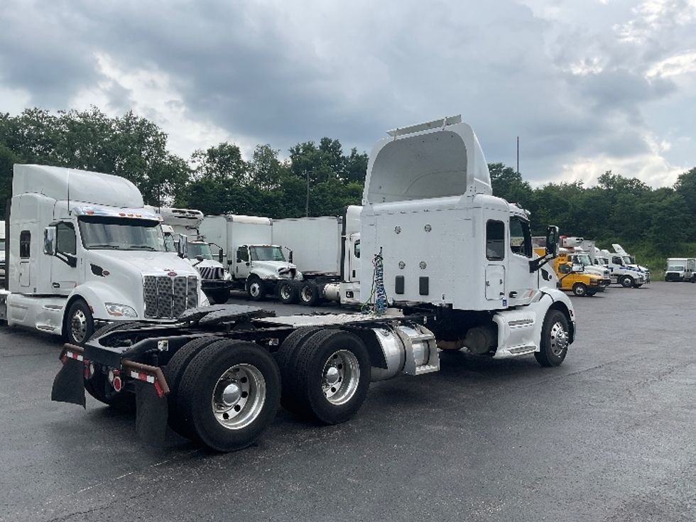Sleeper Tractor-Heavy Duty Tractors-Peterbilt-2019-579-Mount Pleasant-PA-155,110\n\t\tmiles-$ 63,500 - Image 7