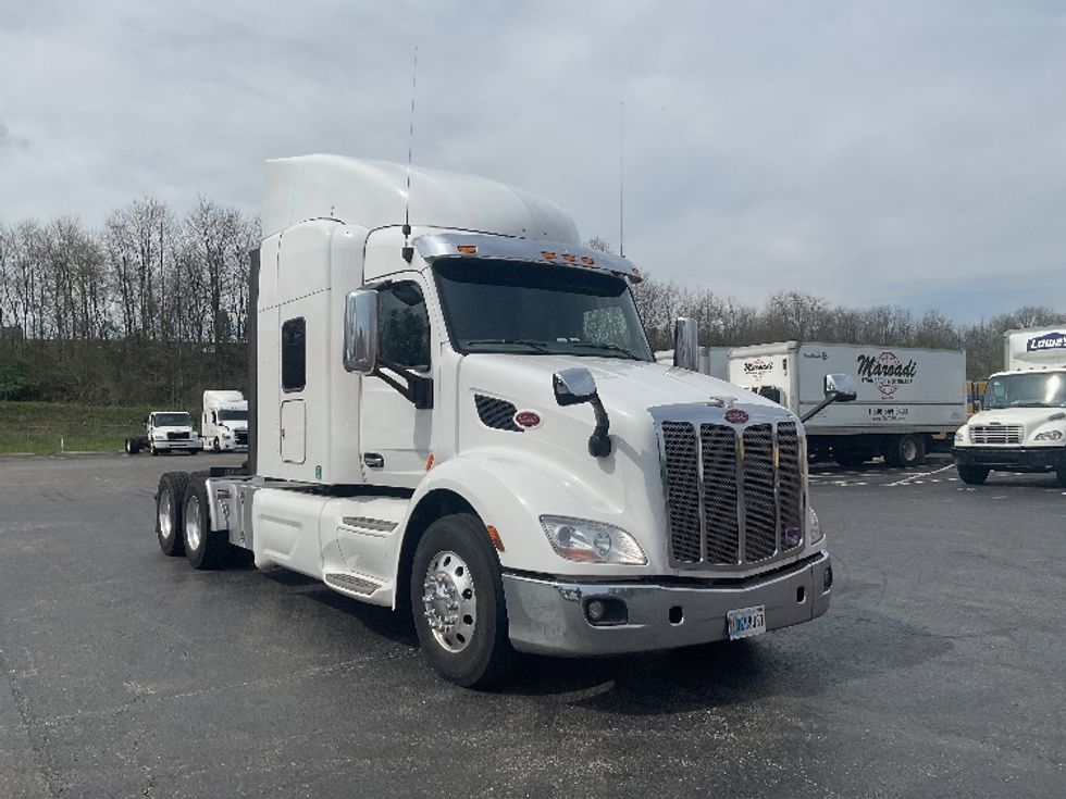 Sleeper Tractor-Heavy Duty Tractors-Peterbilt-2019-579-Mount Pleasant-PA-254,443\n\t\tmiles-$ 52,500 - Image 1