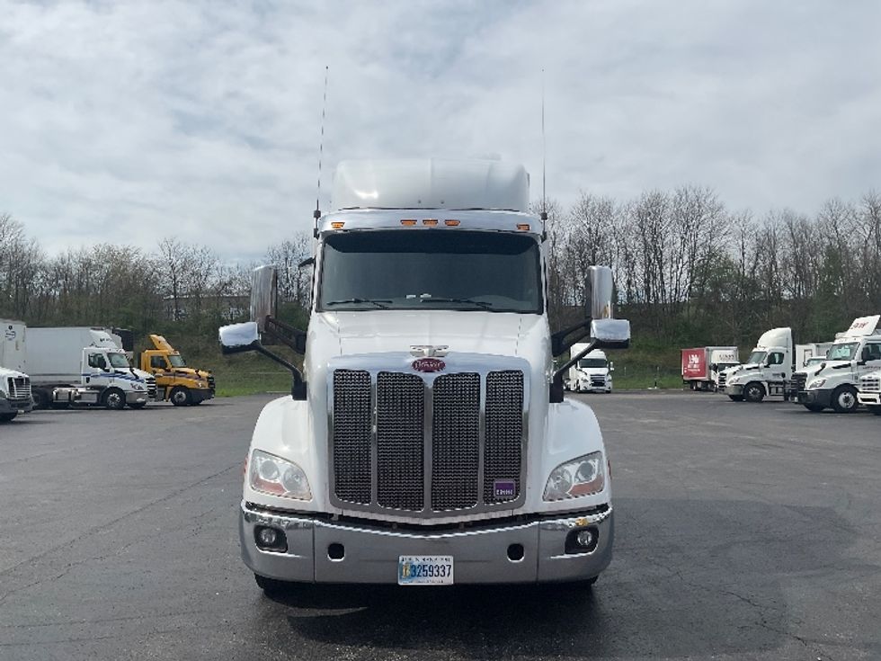Sleeper Tractor-Heavy Duty Tractors-Peterbilt-2019-579-Mount Pleasant-PA-254,443\n\t\tmiles-$ 52,500 - Image 2