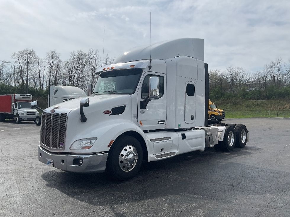 Sleeper Tractor-Heavy Duty Tractors-Peterbilt-2019-579-Mount Pleasant-PA-254,443\n\t\tmiles-$ 52,500 - Image 3
