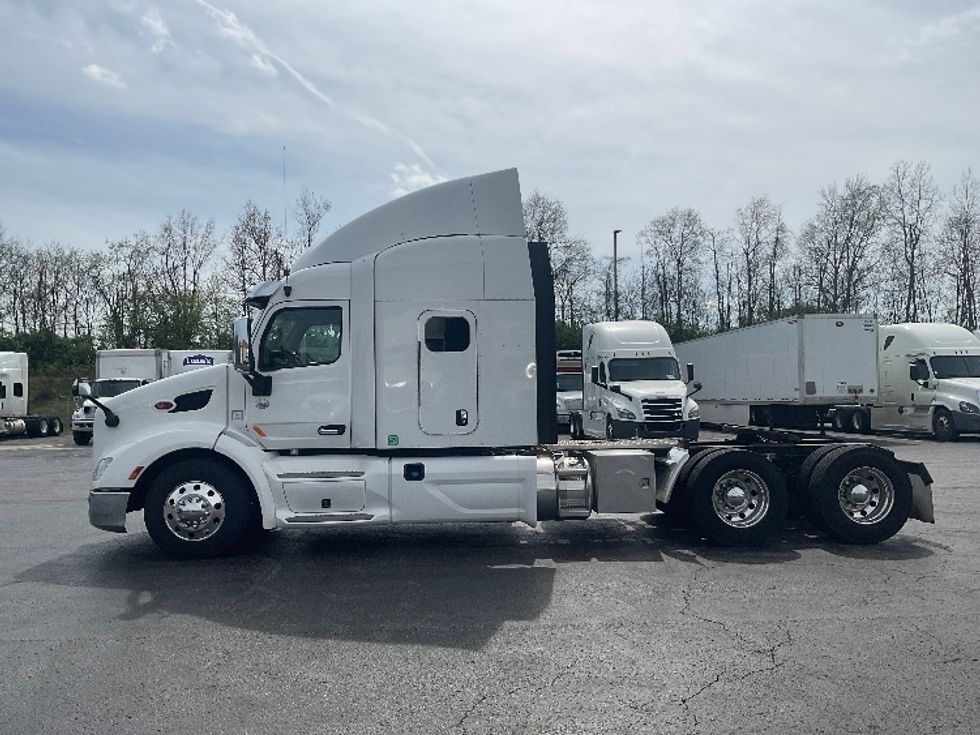 Sleeper Tractor-Heavy Duty Tractors-Peterbilt-2019-579-Mount Pleasant-PA-254,443\n\t\tmiles-$ 52,500 - Image 4