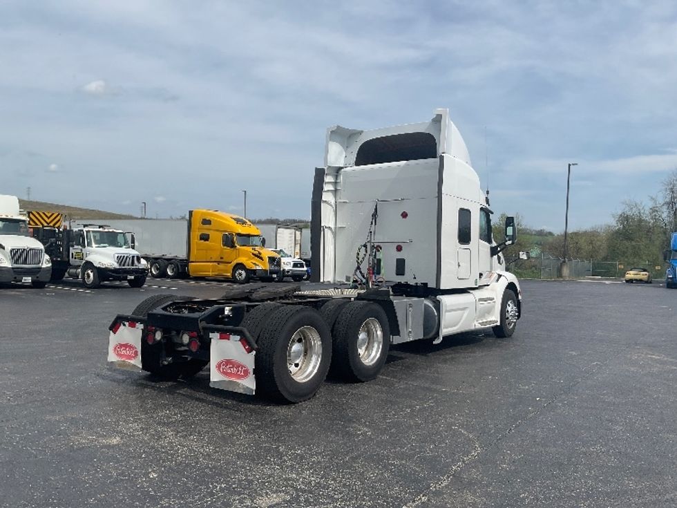 Sleeper Tractor-Heavy Duty Tractors-Peterbilt-2019-579-Mount Pleasant-PA-254,443\n\t\tmiles-$ 52,500 - Image 7