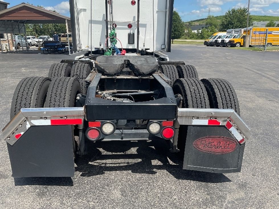 Sleeper Tractor-Heavy Duty Tractors-Peterbilt-2019-579-Mount Pleasant-PA-307,765\n\t\tmiles-$ 59,500 - Image 6