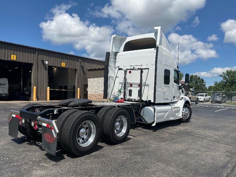 Sleeper Tractor-Heavy Duty Tractors-Peterbilt-2019-579-Mount Pleasant-PA-307,765\n\t\tmiles-$ 59,500 - Image 7