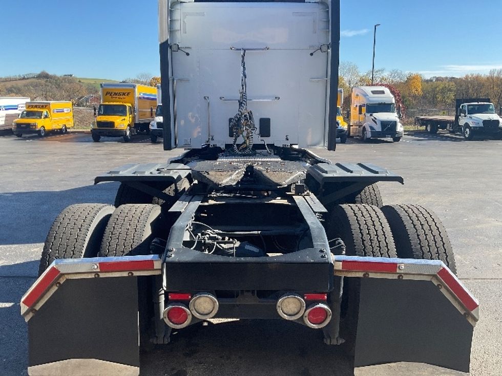 Sleeper Tractor-Heavy Duty Tractors-Peterbilt-2020-579-Akron-OH-186,231\n\t\tmiles-$ 70,750 - Image 6