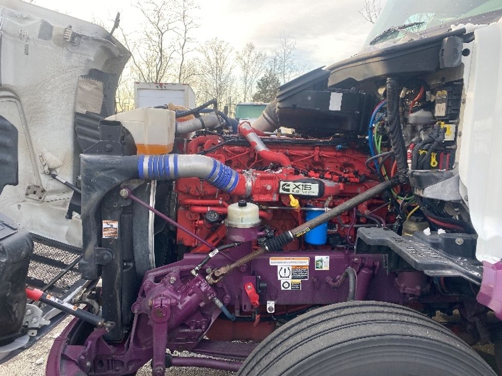 Sleeper Tractor-Heavy Duty Tractors-Peterbilt-2020-579-Jessup-MD-239,663\n\t\tmiles-$ 70,500 - Image 21