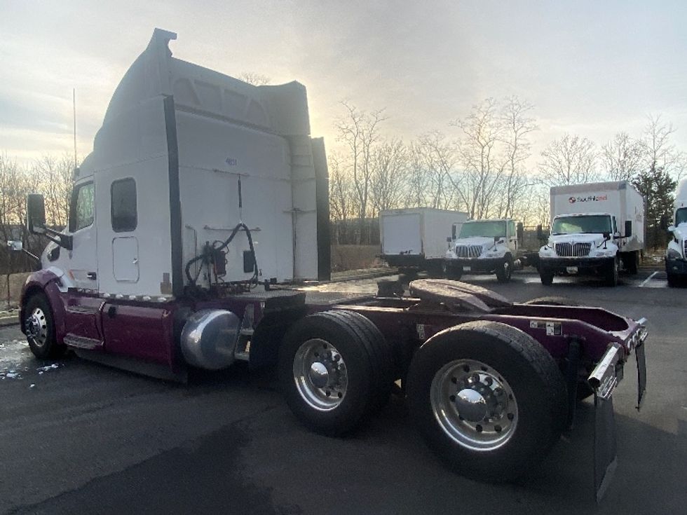 Sleeper Tractor-Heavy Duty Tractors-Peterbilt-2020-579-Jessup-MD-239,663\n\t\tmiles-$ 70,500 - Image 5