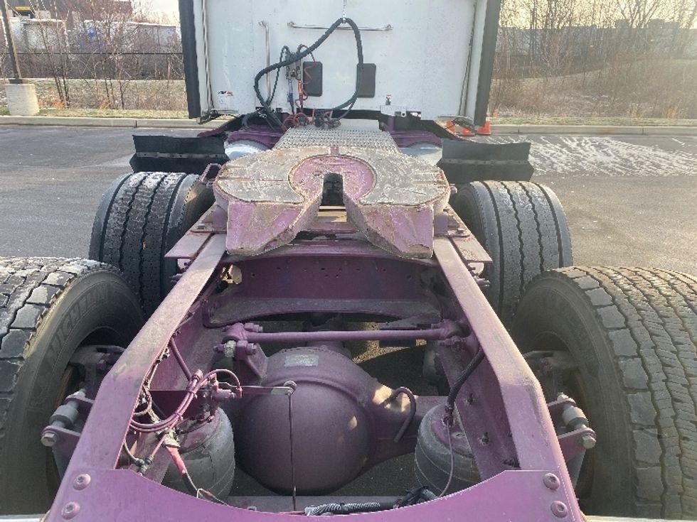 Sleeper Tractor-Heavy Duty Tractors-Peterbilt-2020-579-Jessup-MD-239,663\n\t\tmiles-$ 70,500 - Image 6