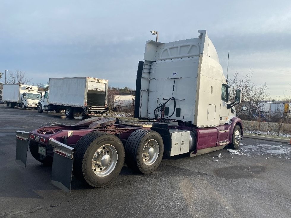 Sleeper Tractor-Heavy Duty Tractors-Peterbilt-2020-579-Jessup-MD-239,663\n\t\tmiles-$ 70,500 - Image 7